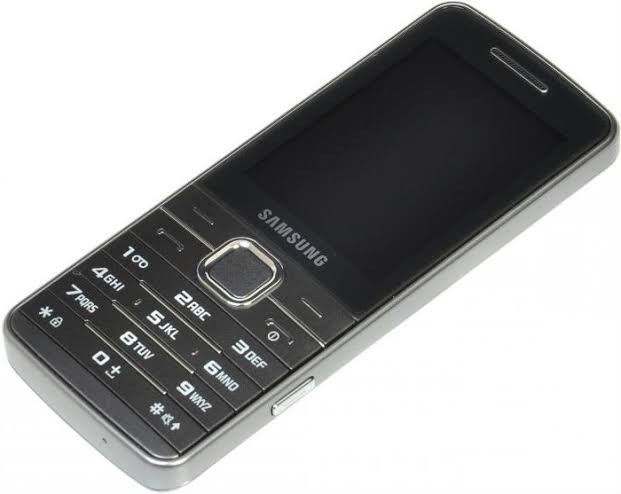 گوشی سامسونگ | با گارانتی | S5611 | حافظه 256 مگابایت | حافظه RAM 108 mb